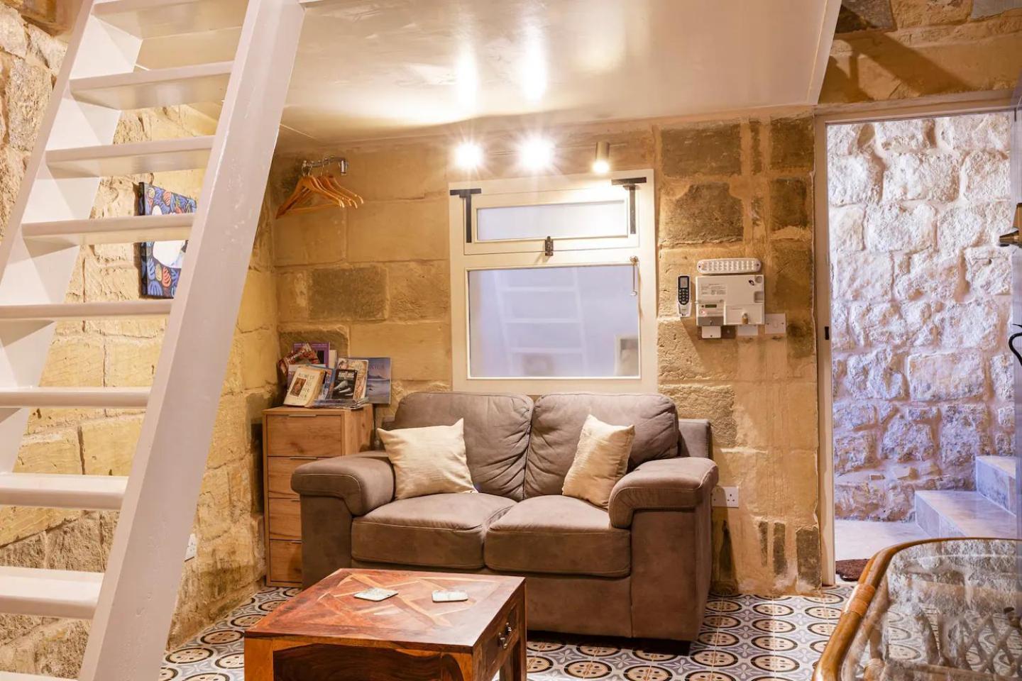Historic Hideaways - 900 Year Old Converted Studios 빅토리아 외부 사진