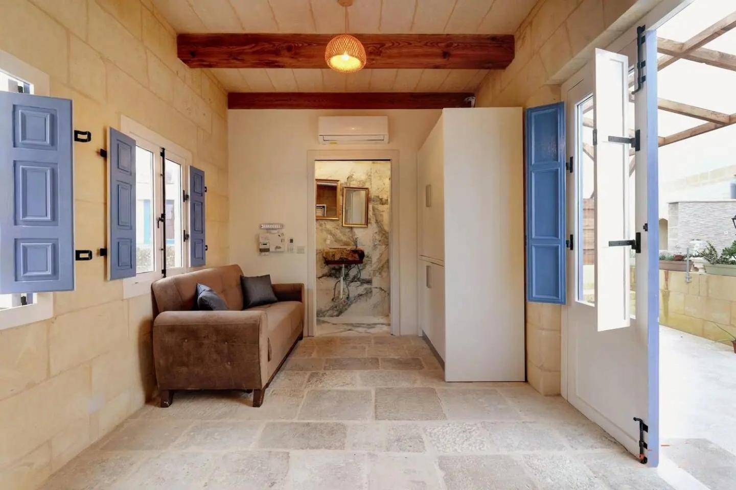 Historic Hideaways - 900 Year Old Converted Studios 빅토리아 외부 사진