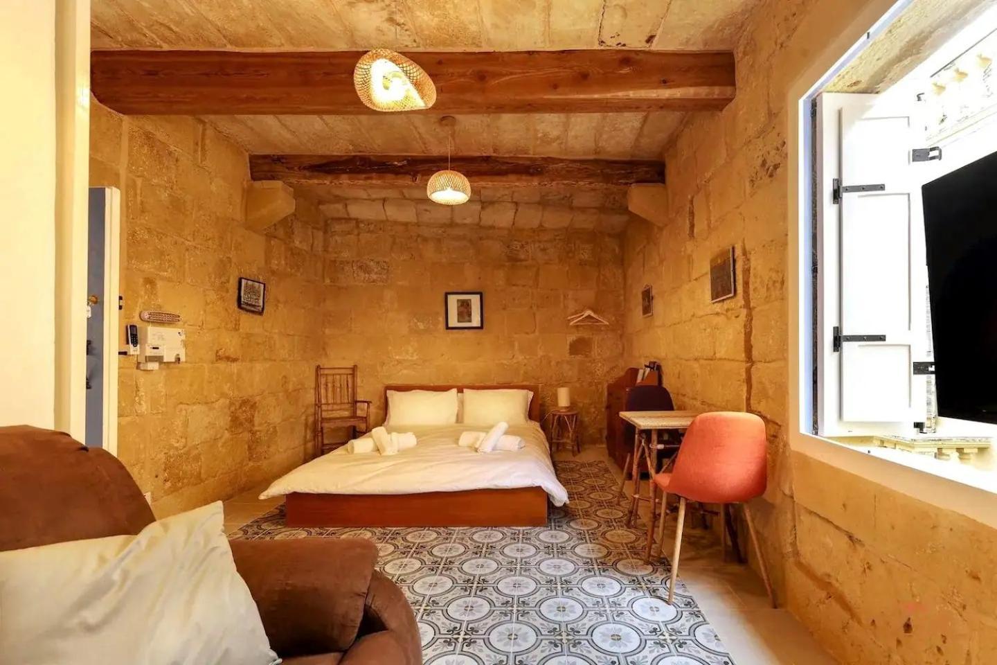 Historic Hideaways - 900 Year Old Converted Studios 빅토리아 외부 사진